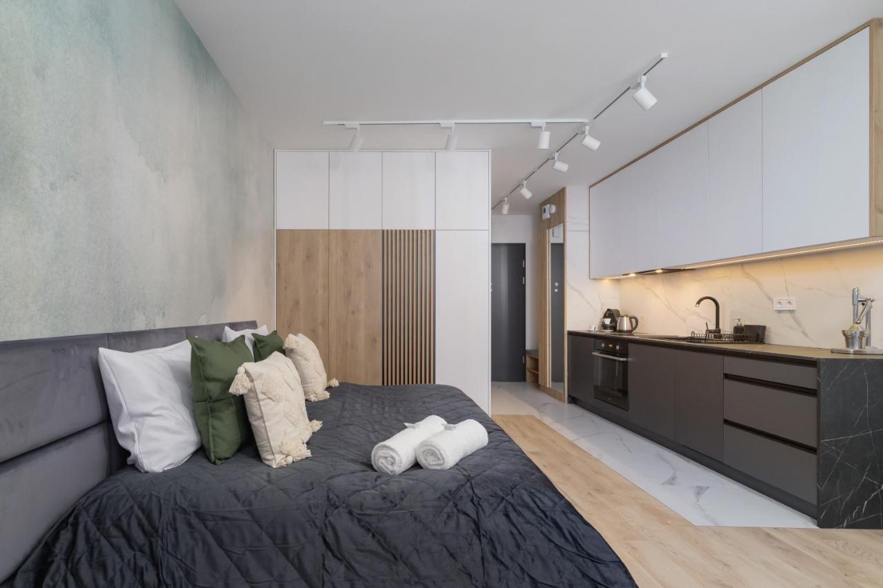 Deluxe Studio Cracow Arianska By Noclegi Renters คราคูฟ ภายนอก รูปภาพ