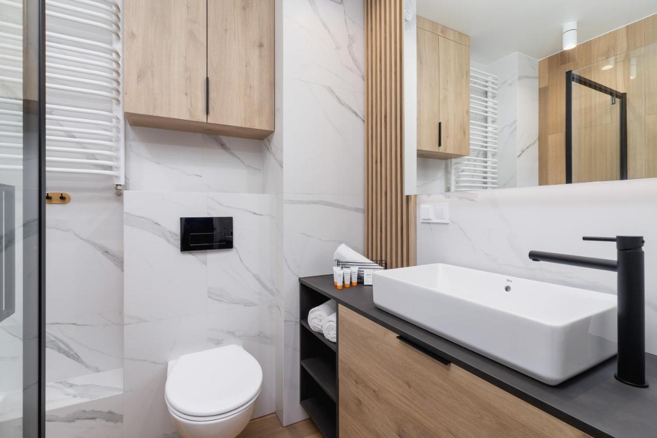 Deluxe Studio Cracow Arianska By Noclegi Renters คราคูฟ ภายนอก รูปภาพ