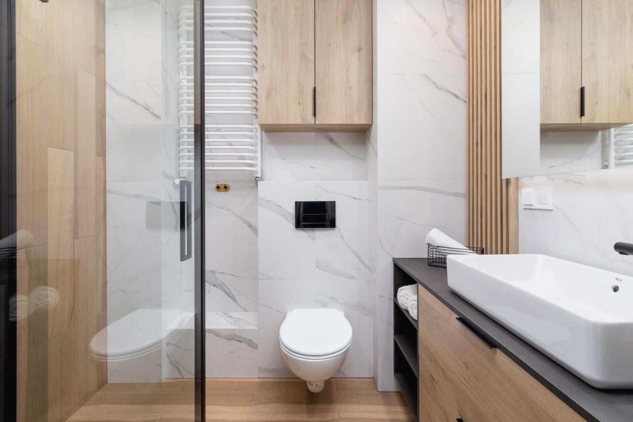 Deluxe Studio Cracow Arianska By Noclegi Renters คราคูฟ ภายนอก รูปภาพ