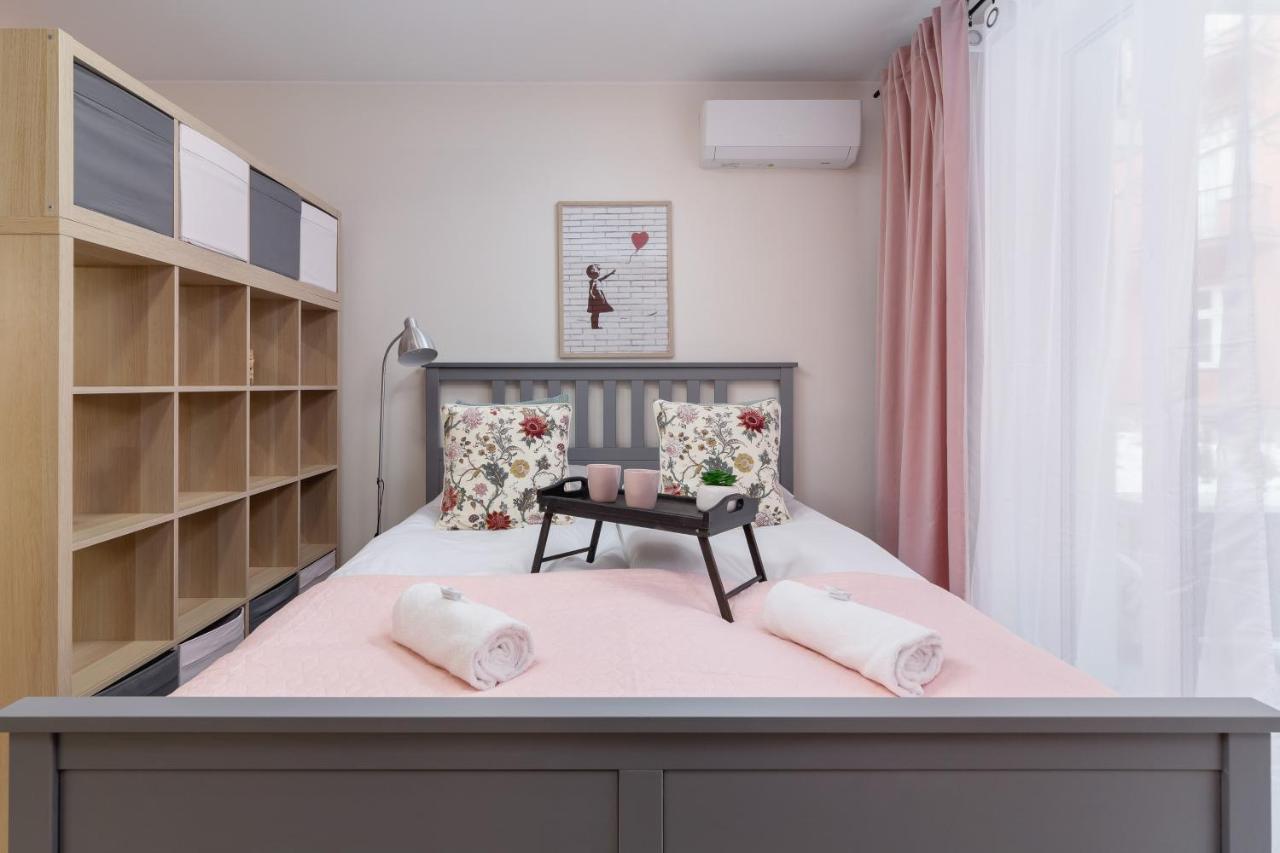 Deluxe Studio Cracow Arianska By Noclegi Renters คราคูฟ ภายนอก รูปภาพ